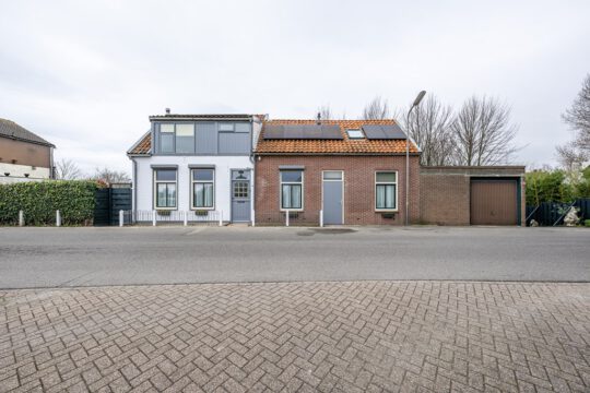 Vrijstaande woning Herkingen Molendijk 55 voorzijde