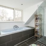 Hoekwoning in Dirksland Secretarieweg 22 badkamer
