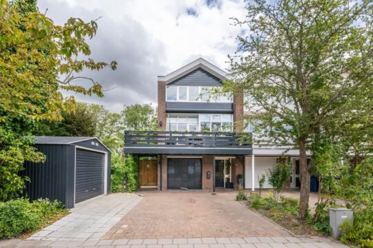 Hoekwoning Oude-Tonge Mariniersweg 39 voorzijde