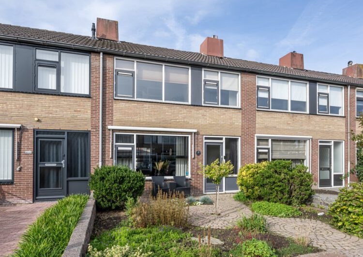 Woning Bernhardstraat 28