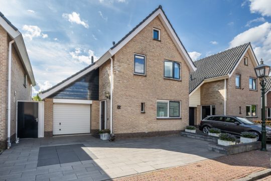 Vrijstaande woning Zuidelijke Achterweg 22 Sommelsdijk voorzijde
