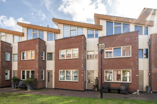 Tussenwoning Middelharnis Zandpad 19 voorzijde