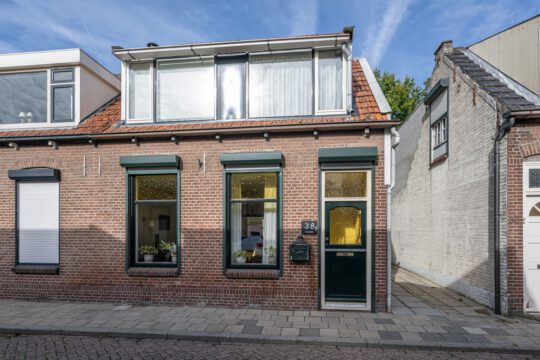 Hoekwoning Ooltgensplaat Prins Hendrikstraat 38 voorzijde