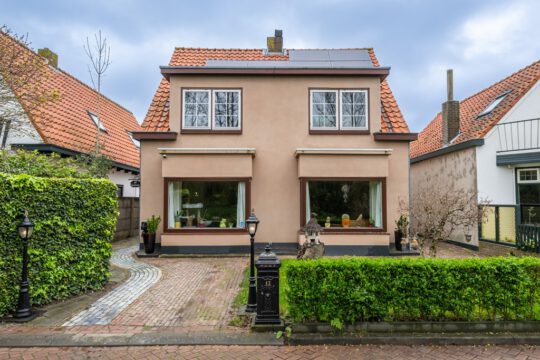 Vrijstaande woning Stellendam Spuipad 17 voorzijde