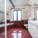 Vrijstaande woning Nieuwe-Tonge Klinkerlandseweg 4 badkamer