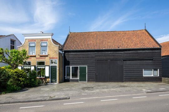 Halfvrijstaande woning Sommelsdijk Langeweg 27 voorzijde