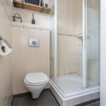Hoekwoning Sommelsdijk Weeshuisstraat 21 badkamer