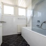 Vrijstaande woning Ouddorp Oude Nieuwlandseweg 23A badkamer