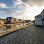 Tussenwoning Sommelsdijk Oostdijk 7 straatbeeld