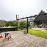 Hoekwoning Dirksland Beukenlaan 17 tuin