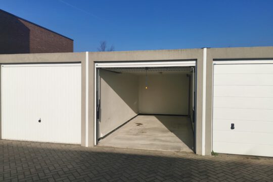 Garagebox Stellendam Korteweg 2A 33