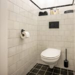 2-onder-1 kapwoning Stellendam Keijzerstraat 6 toilet