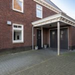 2-onder-1 kapwoning Middelharnis Ed Hoornikpad 14 oprit