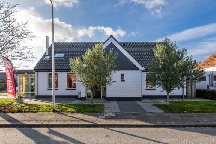 Woning Dorpsweg 19