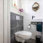 Geschakelde woning Ooltgensplaat Molendijk 11 toilet