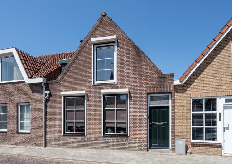Woning Zuiddijk 10