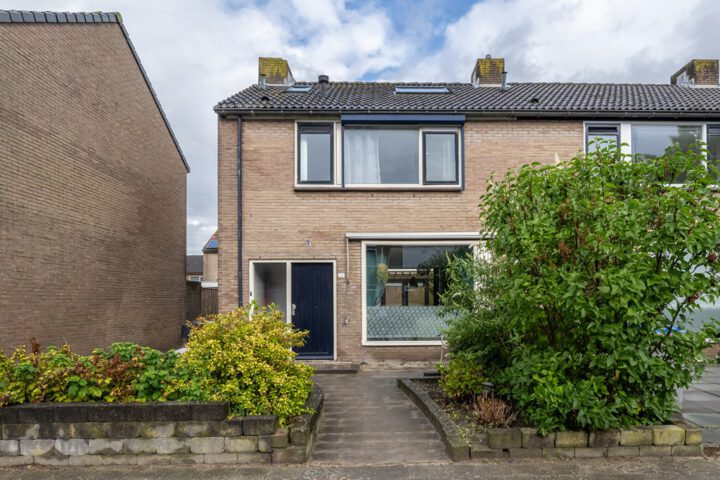 Woning Hertog Jan van Beierenlaan 31