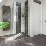 Appartement Ouddorp Dorpstienden 12B badkamer