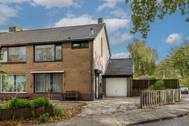 Woning Coosenhoekstraat 28