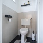 Tussenwoning Middelharnis Lijnbaanstraat 3 toilet