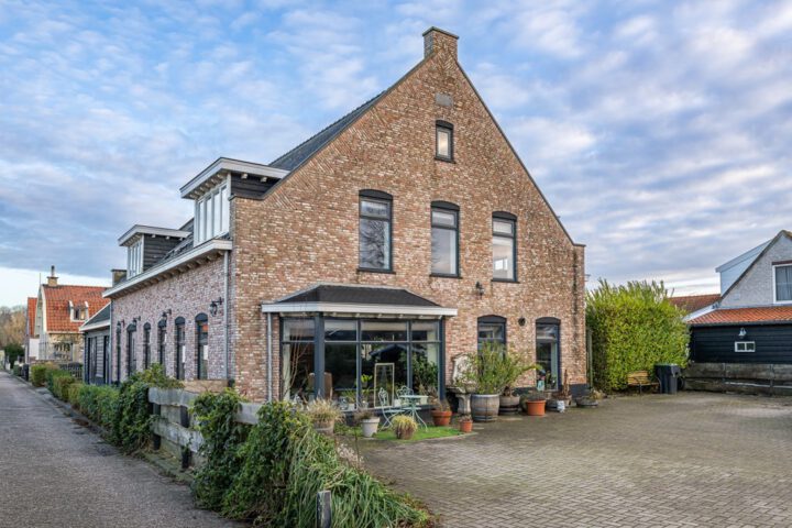 Woning Onwaardsedijk 12