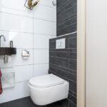 Tussenwoning Oude-Tonge Melkweg 55 toilet