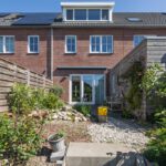 Tussenwoning Herkingen Oude Boomgaard 24 tuin