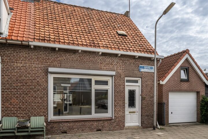 Woning Eerste Dijkdwarsstraat 12